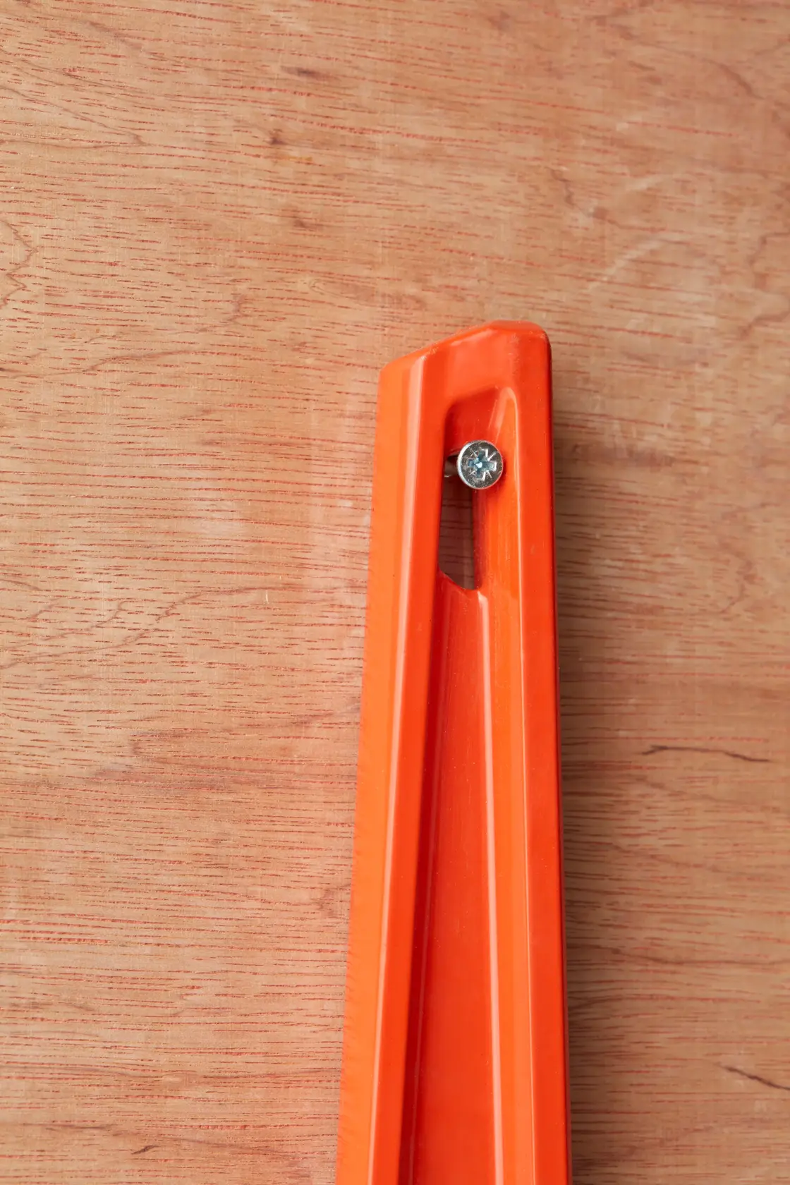 STANLEY 1-42-315 orange level tool mounted on wood, close-up photography.